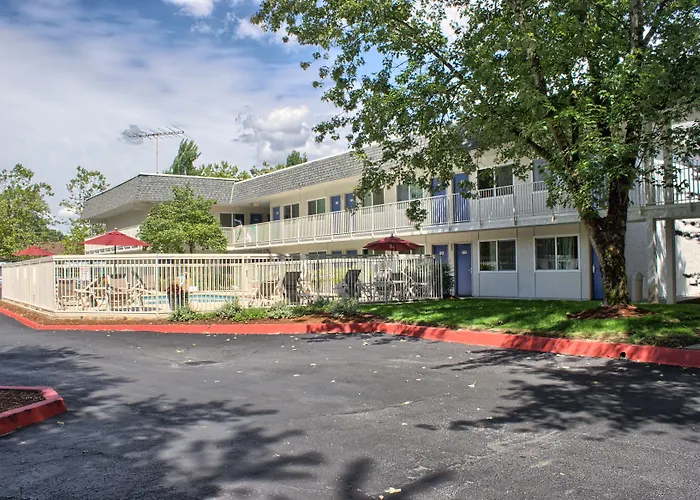Motel 6-Issaquah, Wa - Seattle - East
