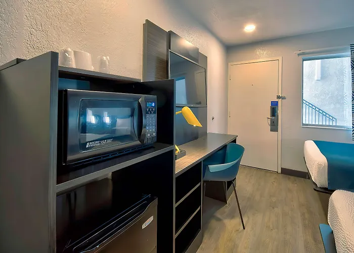 Motel 6-Palmdale, Ca