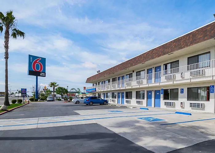 Motel 6 Lost Hills / Buttonwillow Racetrack
