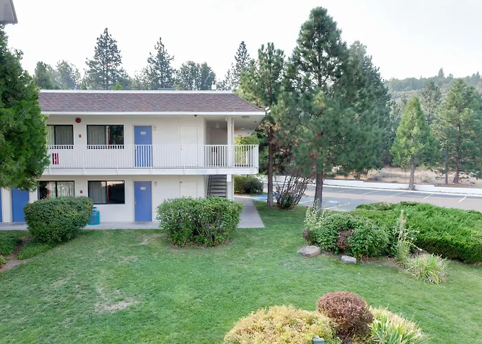 Motel 6 - Mount Shasta