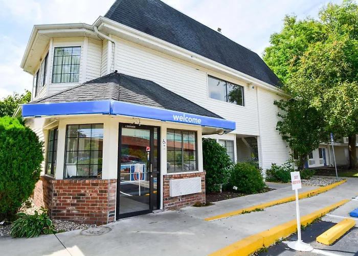 Motel 6-Wethersfield, Ct - Hartford
