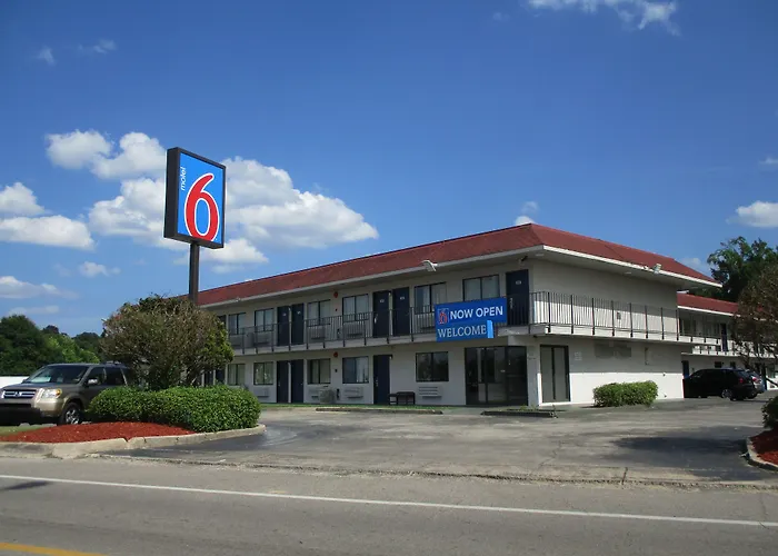 Motel 6-, Ms