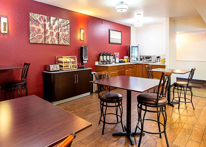Seasons Inn Traverse City