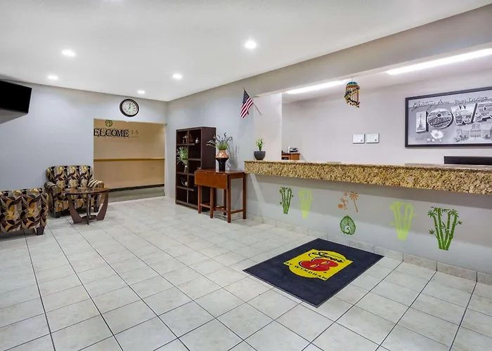 Super 8 By Wyndham Fort Dodge Ia