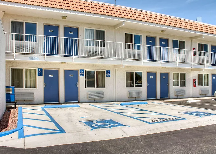 Motel 6-Lancaster, Ca
