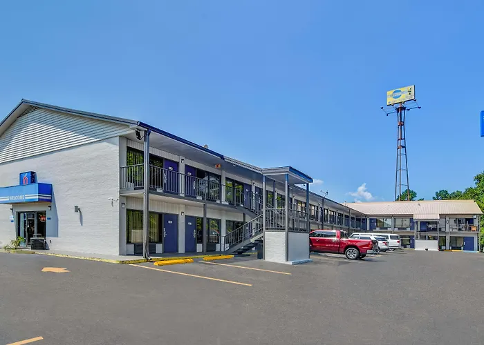 Motel 6-, Ga
