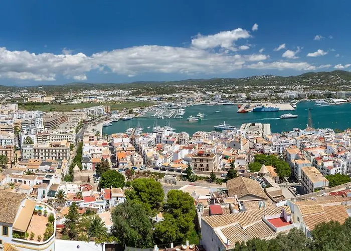 Hotel La Torre Del Canonigo - Small Luxury Hotels Ibiza
