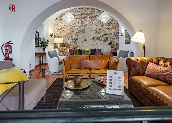 Adc - Albergaria Do Calvario - By Unlock Hotels Evora