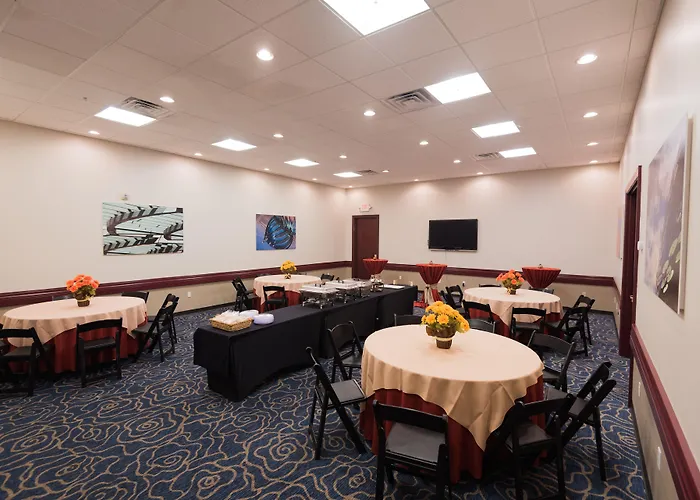 Doubletree By Hilton St. Louis Forest Park