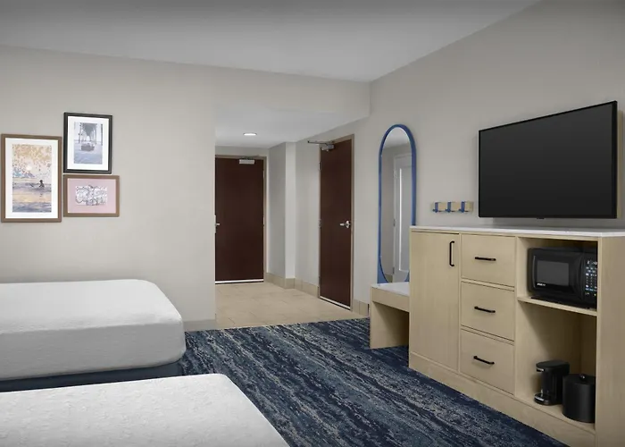 Hampton Inn & Suites Ocean City Bayfront-Convention Center