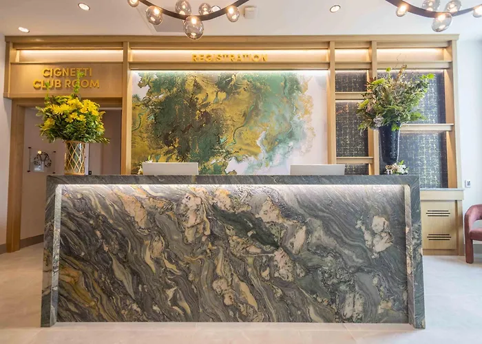 Posh On Kirkwood, A Boutique Hotel