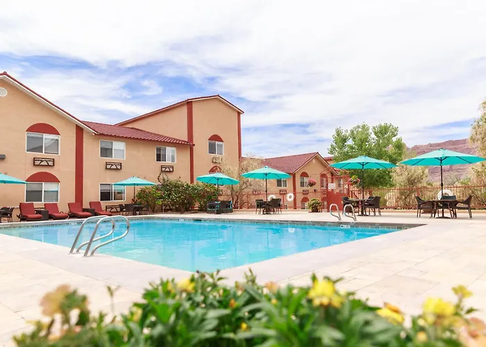 Aarchway Inn