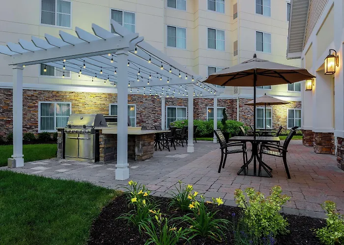 Homewood Suites By Hilton Long Island-Melville