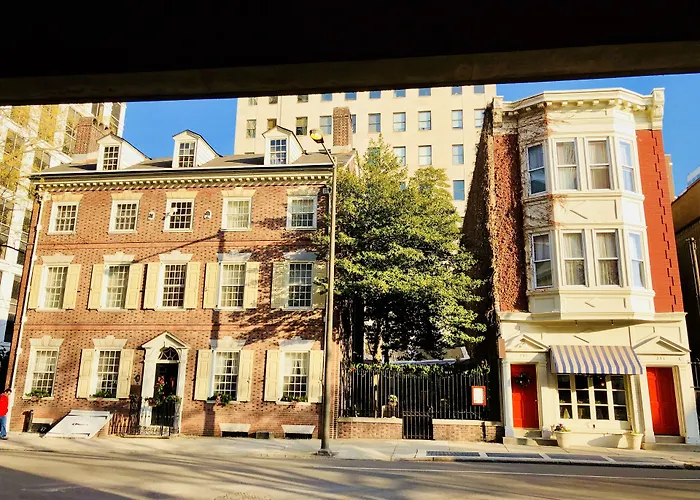Morris House Hotel