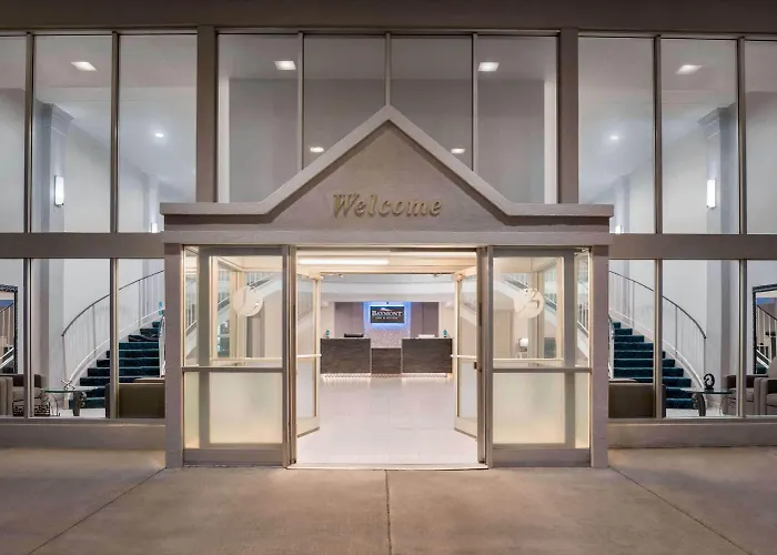 Baymont By Wyndham Des Moines North