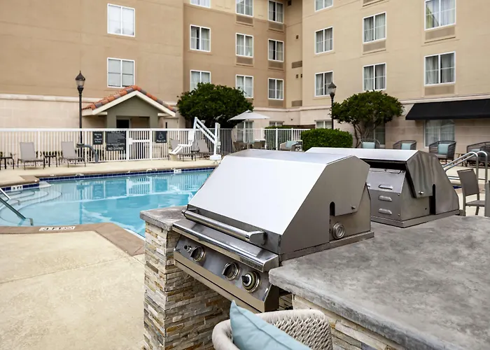 Homewood Suites By Hilton -South/St. Johns Ctr.