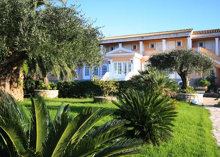 Nefeli Hotel Komméno