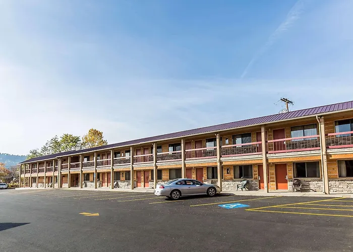 Econo Lodge Inn & Suites - Glacier National Park Gateway