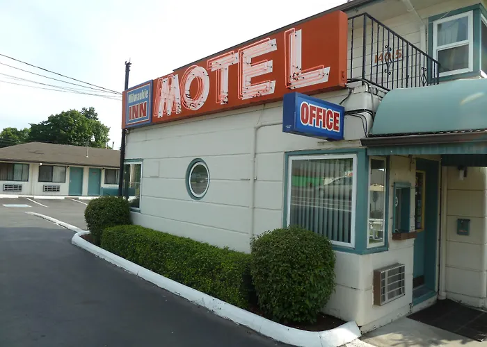 Milwaukie Inn Portland South