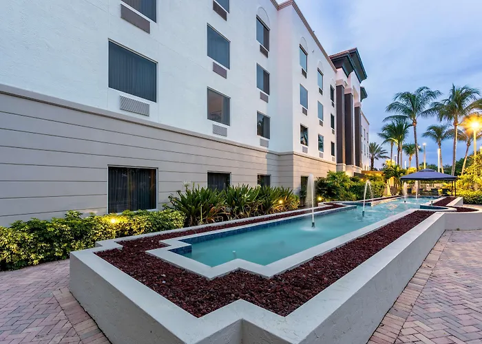 Hampton Inn & Suites Wellington