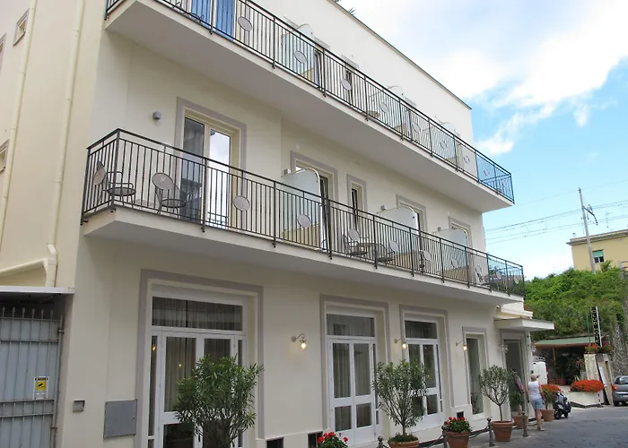 Hotel Club (Adults Only)
