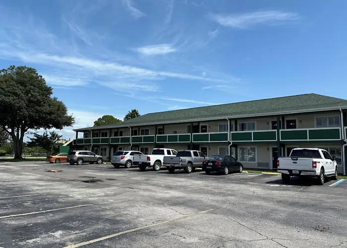 Inn On The Green Florida