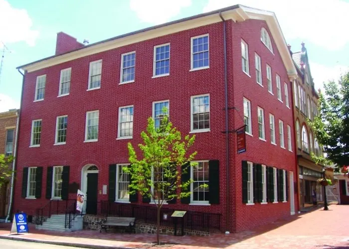 Courtyard By Marriott