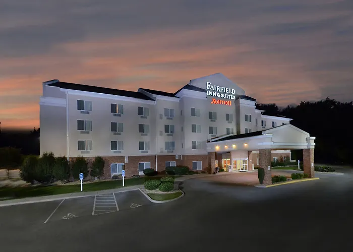 Fairfield Inn & Suites Roanoke Hollins/I-81
