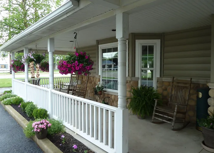 Hearthstone Inn & Suites