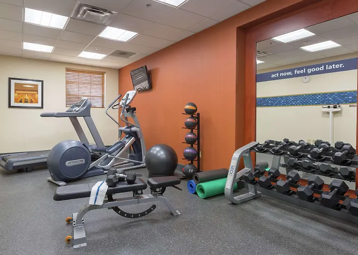 Hampton Inn & Suites Knoxville-Downtown
