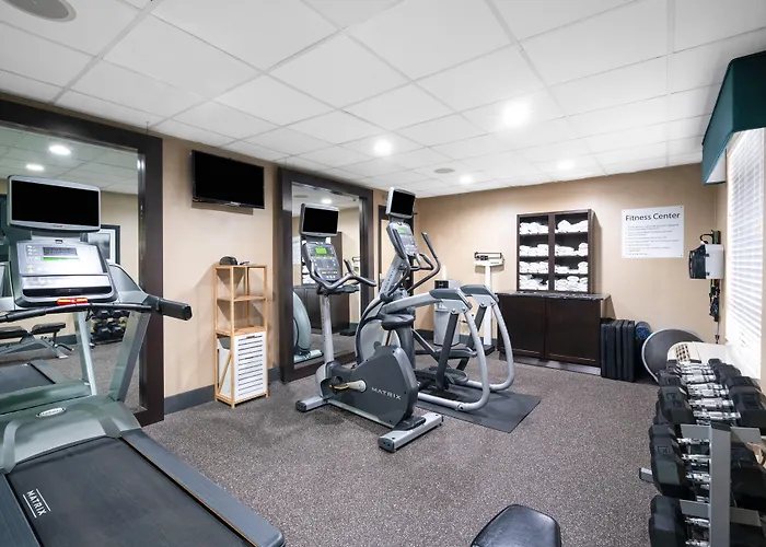 Holiday Inn Express & Suites By Ihg