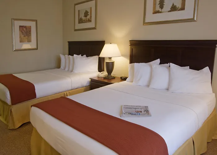 Holiday Inn Express Hotel & Suites Lucedale By Ihg