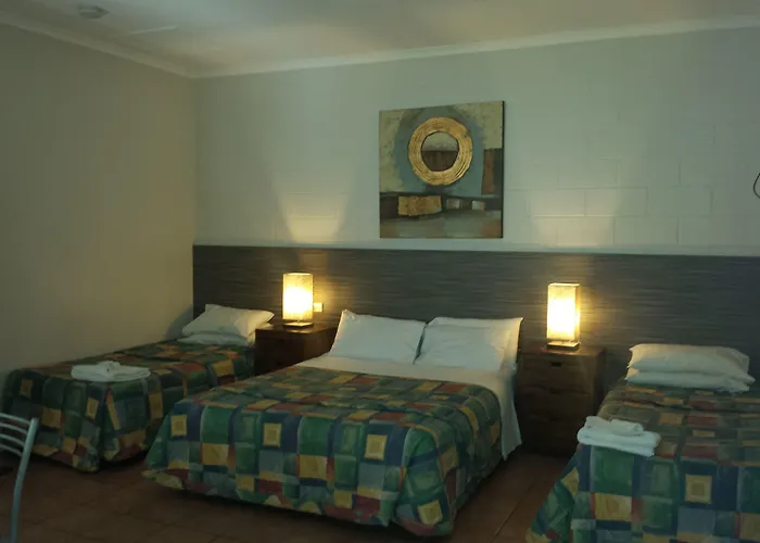 Mid City Motor Inn Gladstone