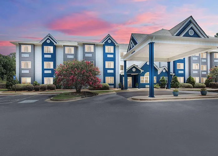 Microtel Inn & Suites Columbus North
