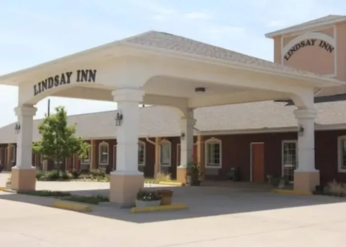 Lindsay Inn