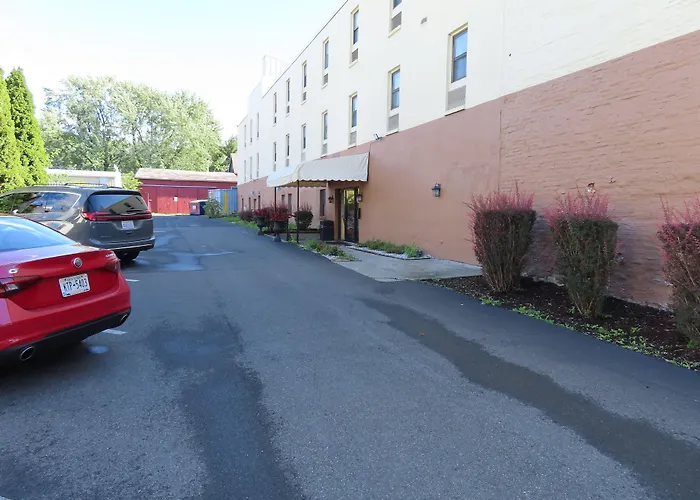 St Charles Hotel Downtown Hudson