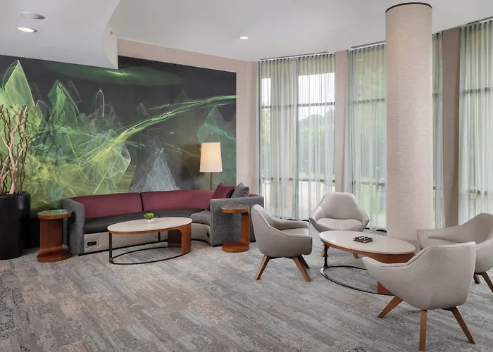 Courtyard By Marriott Anniston Oxford
