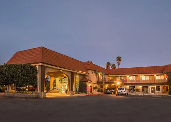 Laurel Inn & Conference Center