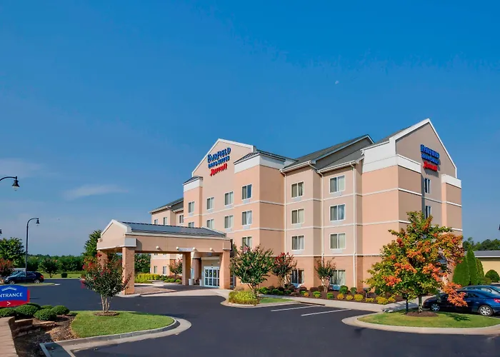 Fairfield Inn And Suites South Hill I-85