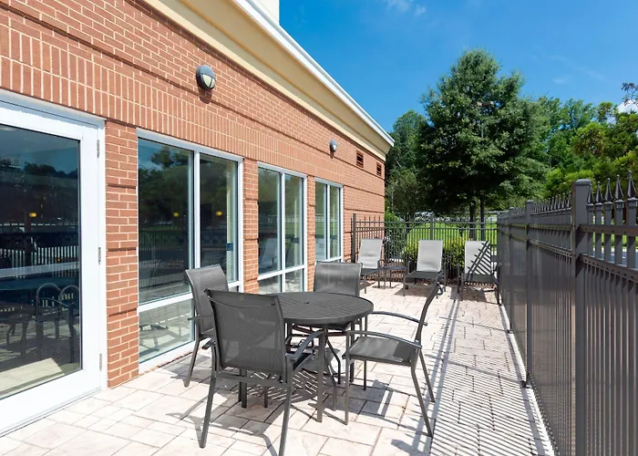 Fairfield Inn & Suites Elizabeth City