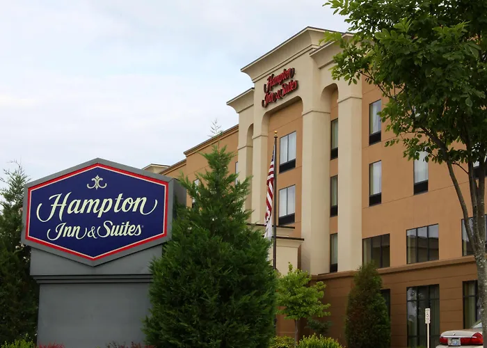 Hampton Inn & Suites