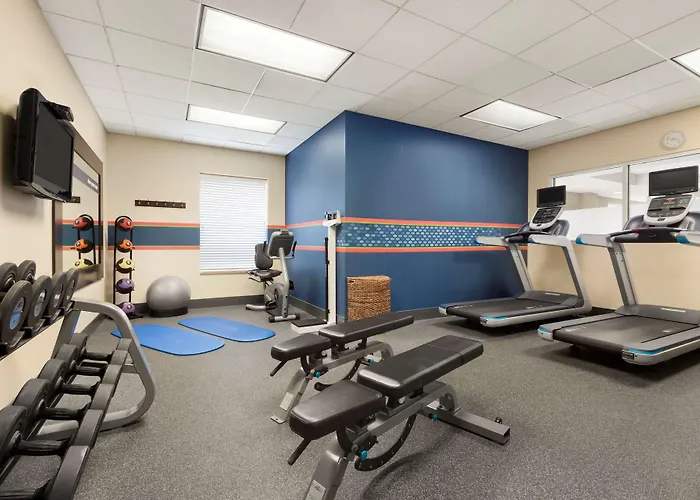 Hampton Inn & Suites Herndon-Reston