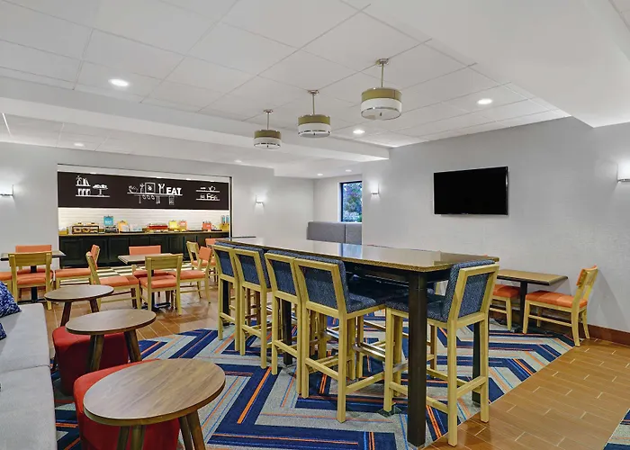 Hampton Inn Utica