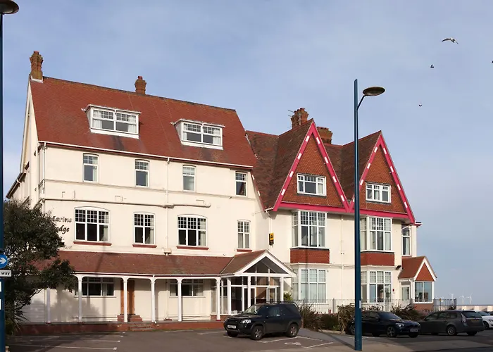 Marine Lodge