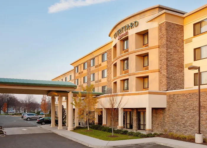 Courtyard By Marriott Paramus