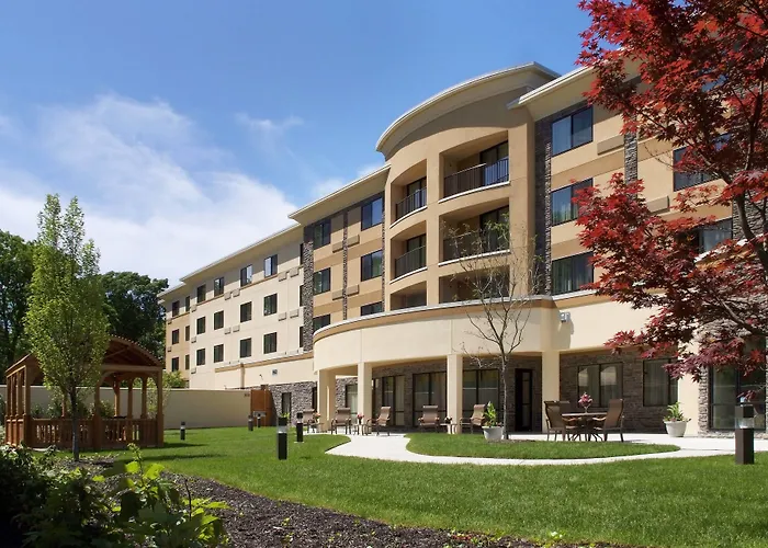 Courtyard By Marriott Paramus