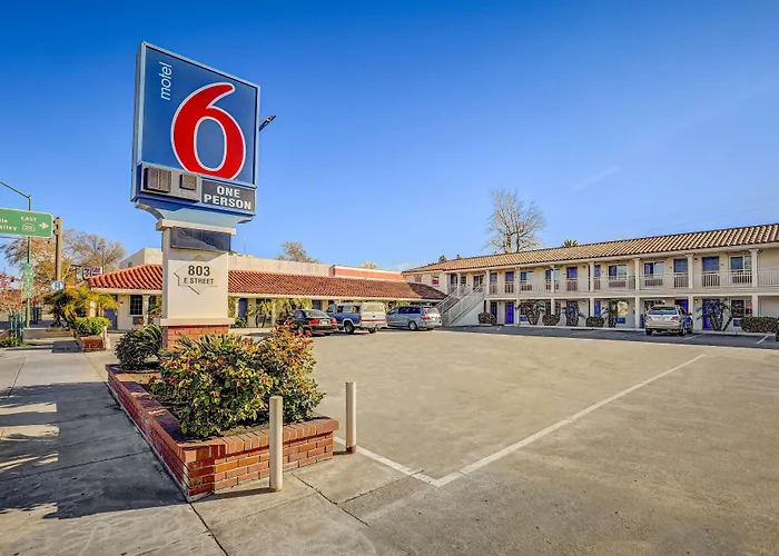 Motel 6-, Ca