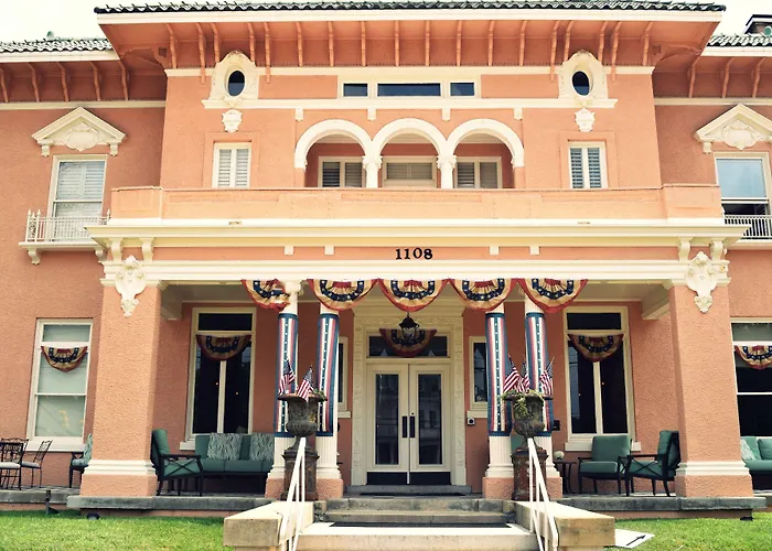 Jh Adams Inn, Trademark Collection By Wyndham