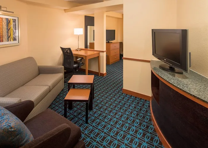 Fairfield Inn & Suites By Marriott Portland North
