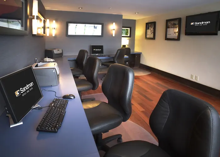 Sandman Hotel & Suites Winnipeg Airport